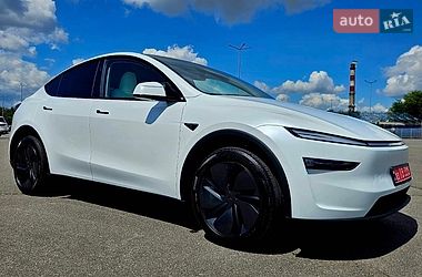Внедорожник / Кроссовер Tesla Model Y 2025 в Днепре