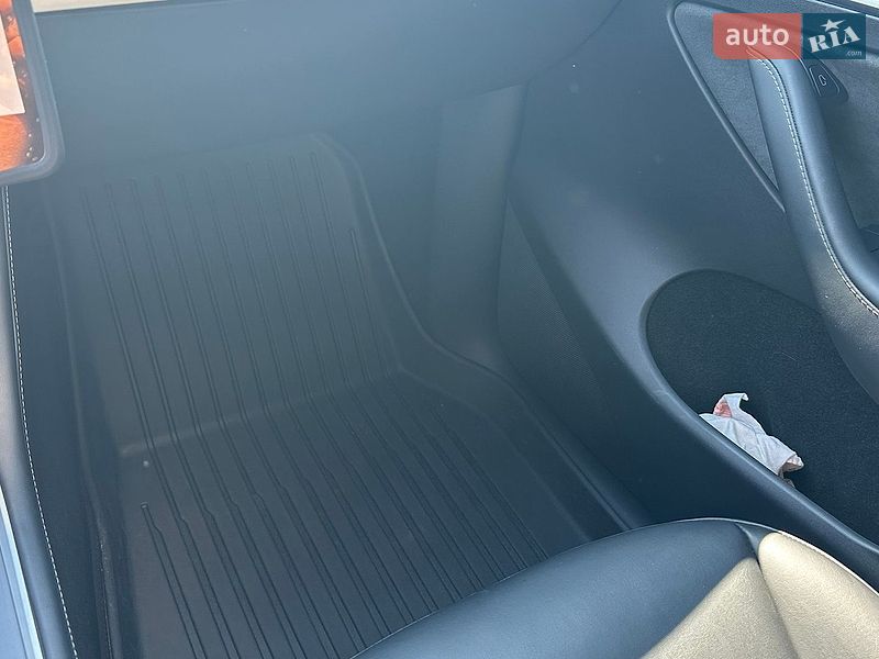 Позашляховик / Кросовер Tesla Model Y 2023 в Сквирі
