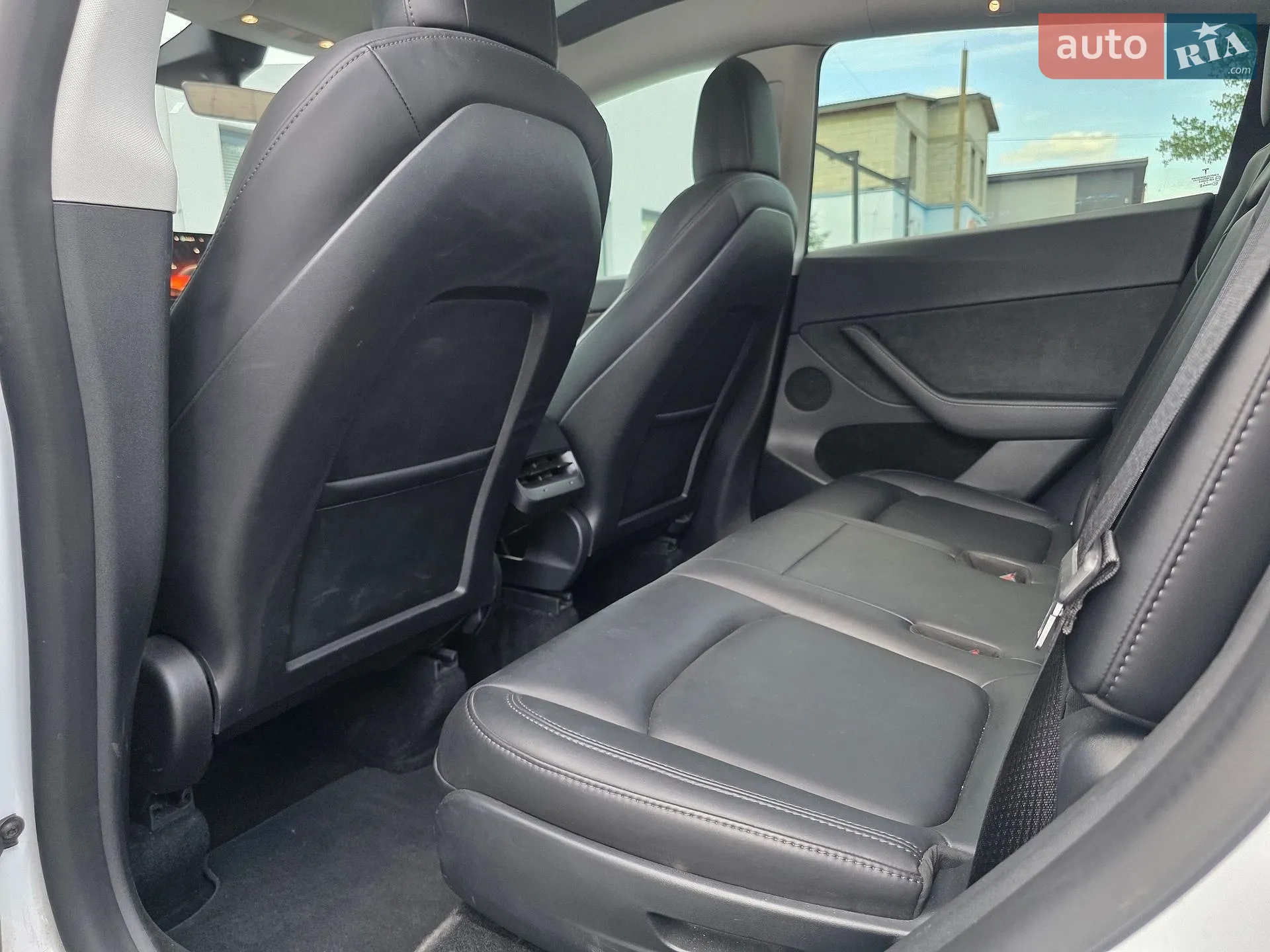 2022 Tesla Model Y - мініатюра 11