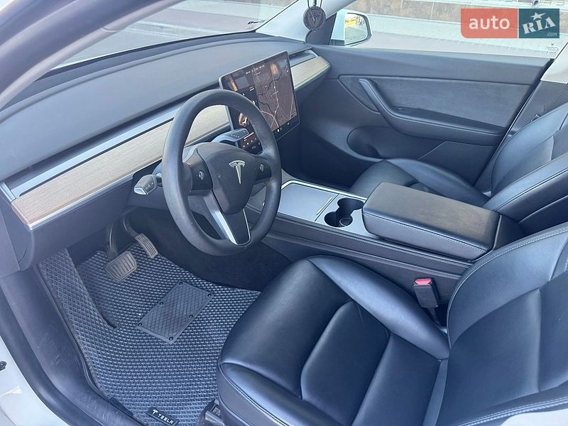 Позашляховик / Кросовер Tesla Model Y 2021 в Білій Церкві