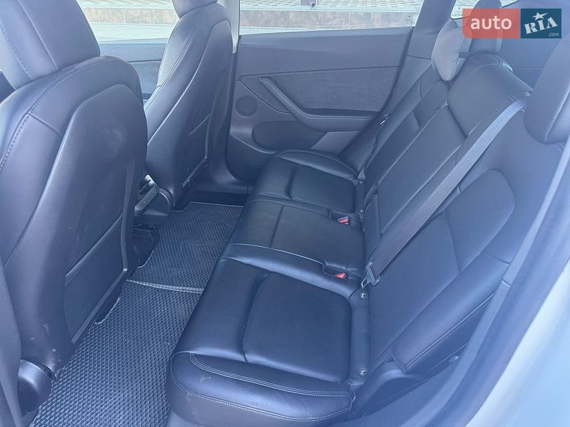 Позашляховик / Кросовер Tesla Model Y 2021 в Білій Церкві