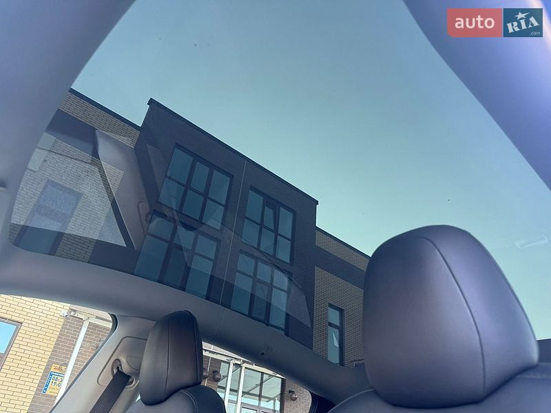 Внедорожник / Кроссовер Tesla Model Y 2021 в Белой Церкви