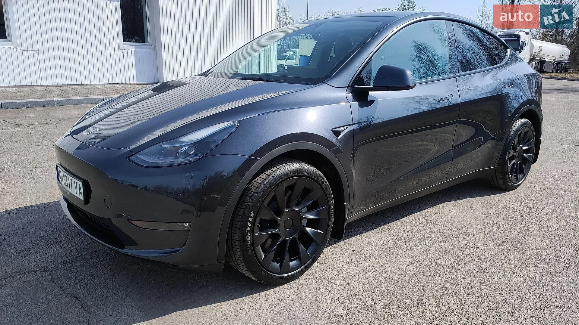 2025 Tesla Model Y - мініатюра 13