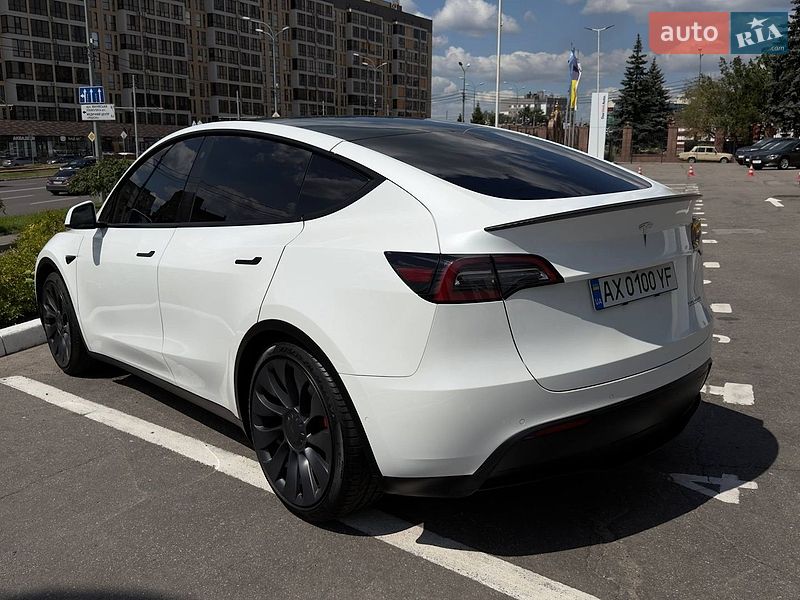 Позашляховик / Кросовер Tesla Model Y 2021 в Харкові фото 9 Позашляховик / Кросовер Tesla Model Y 2021 в Харкові