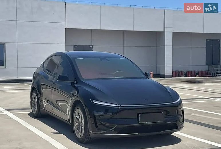 Позашляховик / Кросовер Tesla Model Y 2025 в Одесі