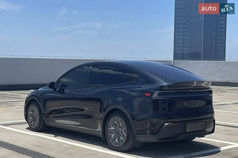 Позашляховик / Кросовер Tesla Model Y 2025 в Одесі