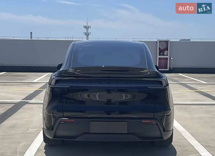 Позашляховик / Кросовер Tesla Model Y 2025 в Одесі