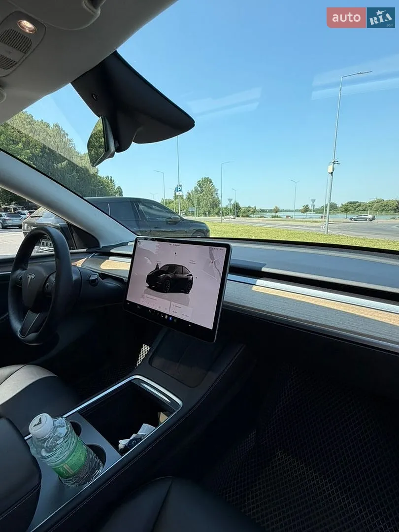 2024 Tesla Model Y - мініатюра 18