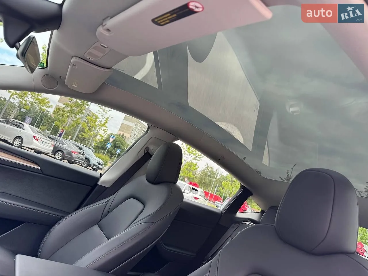 2024 Tesla Model Y - мініатюра 17