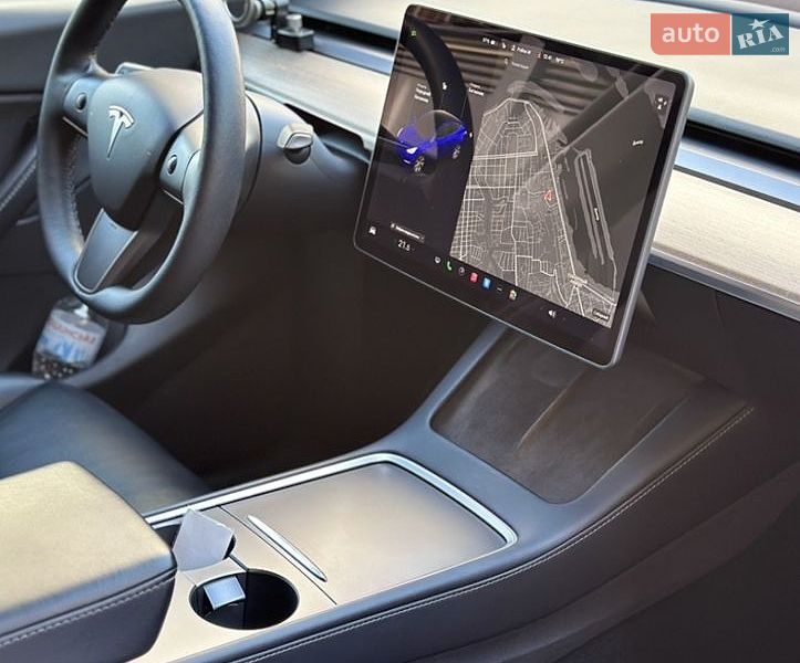 Внедорожник / Кроссовер Tesla Model Y 2021 в Львове