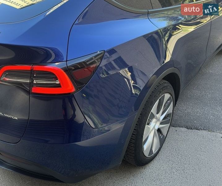Внедорожник / Кроссовер Tesla Model Y 2021 в Львове