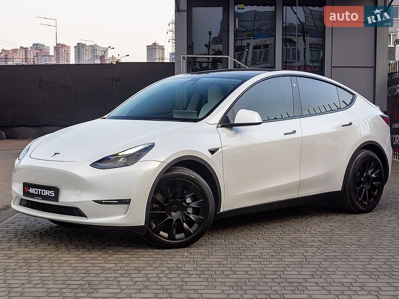 Внедорожник / Кроссовер Tesla Model Y 2022 в Киеве