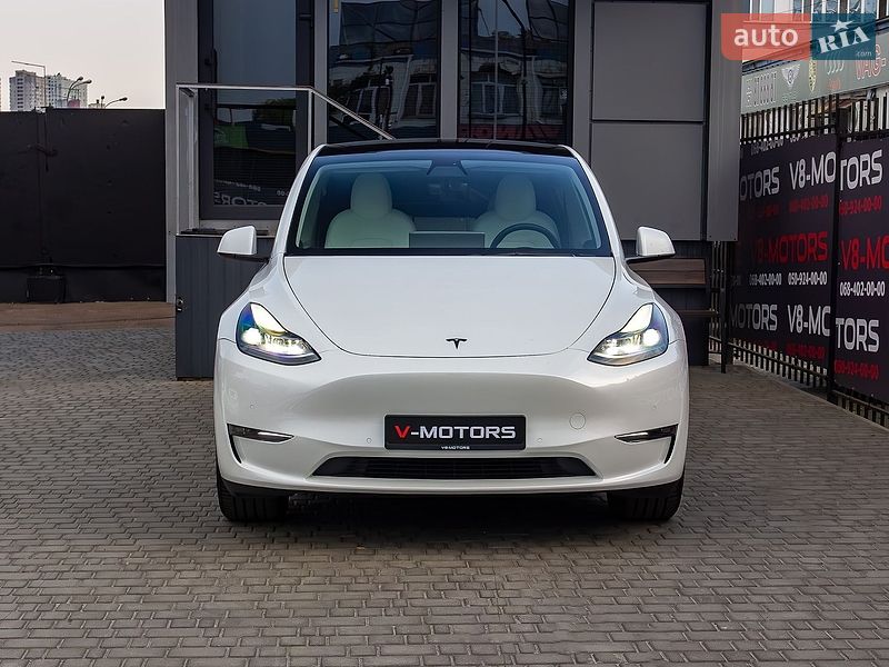Внедорожник / Кроссовер Tesla Model Y 2022 в Киеве
