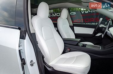 Внедорожник / Кроссовер Tesla Model Y 2022 в Киеве