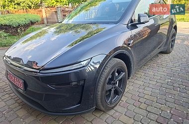 Внедорожник / Кроссовер Tesla Model Y 2025 в Львове