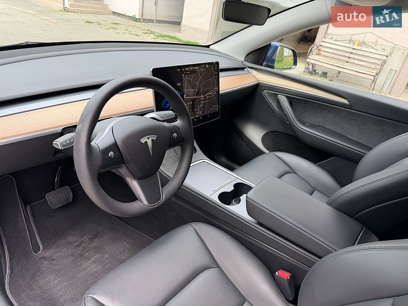 Позашляховик / Кросовер Tesla Model Y 2023 в Києві