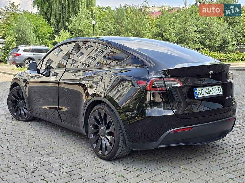 Внедорожник / Кроссовер Tesla Model Y 2023 в Ивано-Франковске фото 3 Внедорожник / Кроссовер Tesla Model Y 2023 в Ивано-Франковске