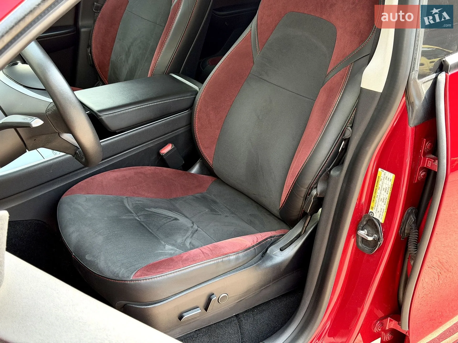 2020 Tesla Model Y - мініатюра 13