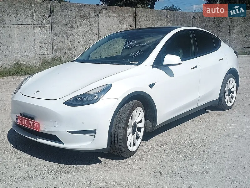 Tesla Model Y
