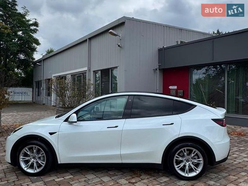 Внедорожник / Кроссовер Tesla Model Y 2024 в Черновцах фото 9 Внедорожник / Кроссовер Tesla Model Y 2024 в Черновцах