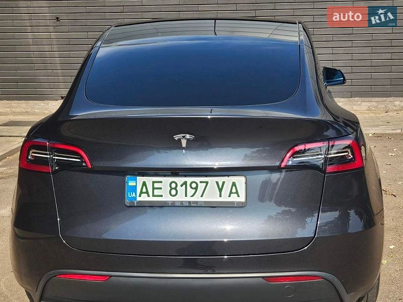 Внедорожник / Кроссовер Tesla Model Y 2024 в Кривом Роге
