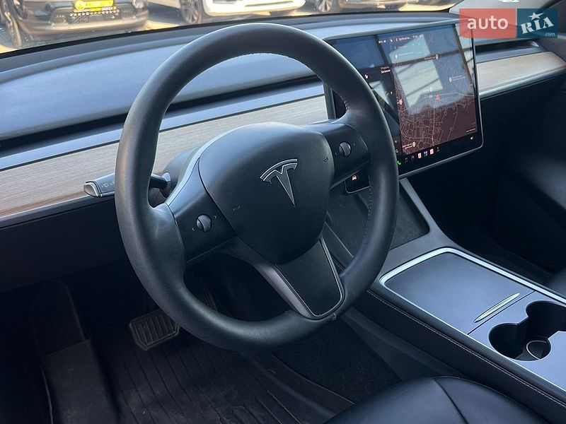 Внедорожник / Кроссовер Tesla Model Y 2021 в Ивано-Франковске
