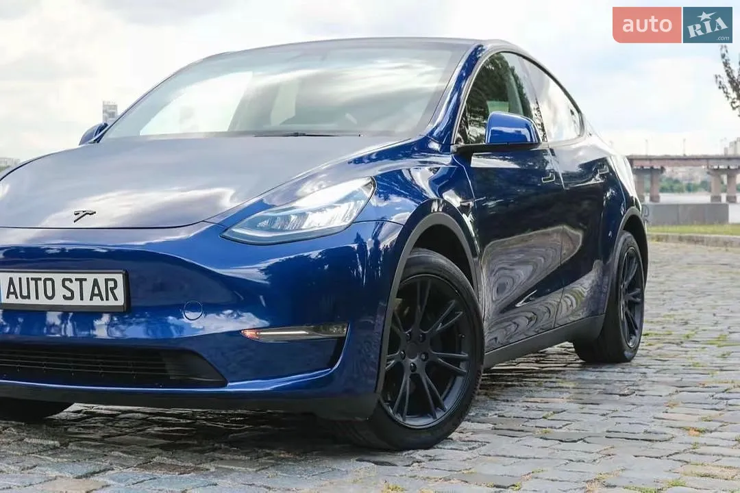 2022 Tesla Model Y - мініатюра 3