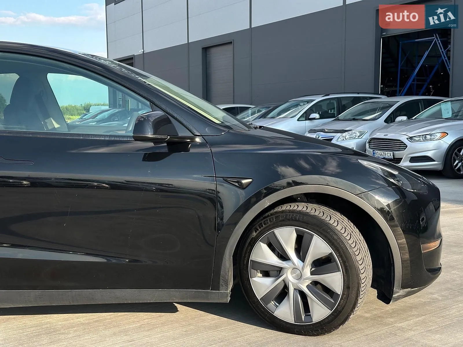 2024 Tesla Model Y - мініатюра 6