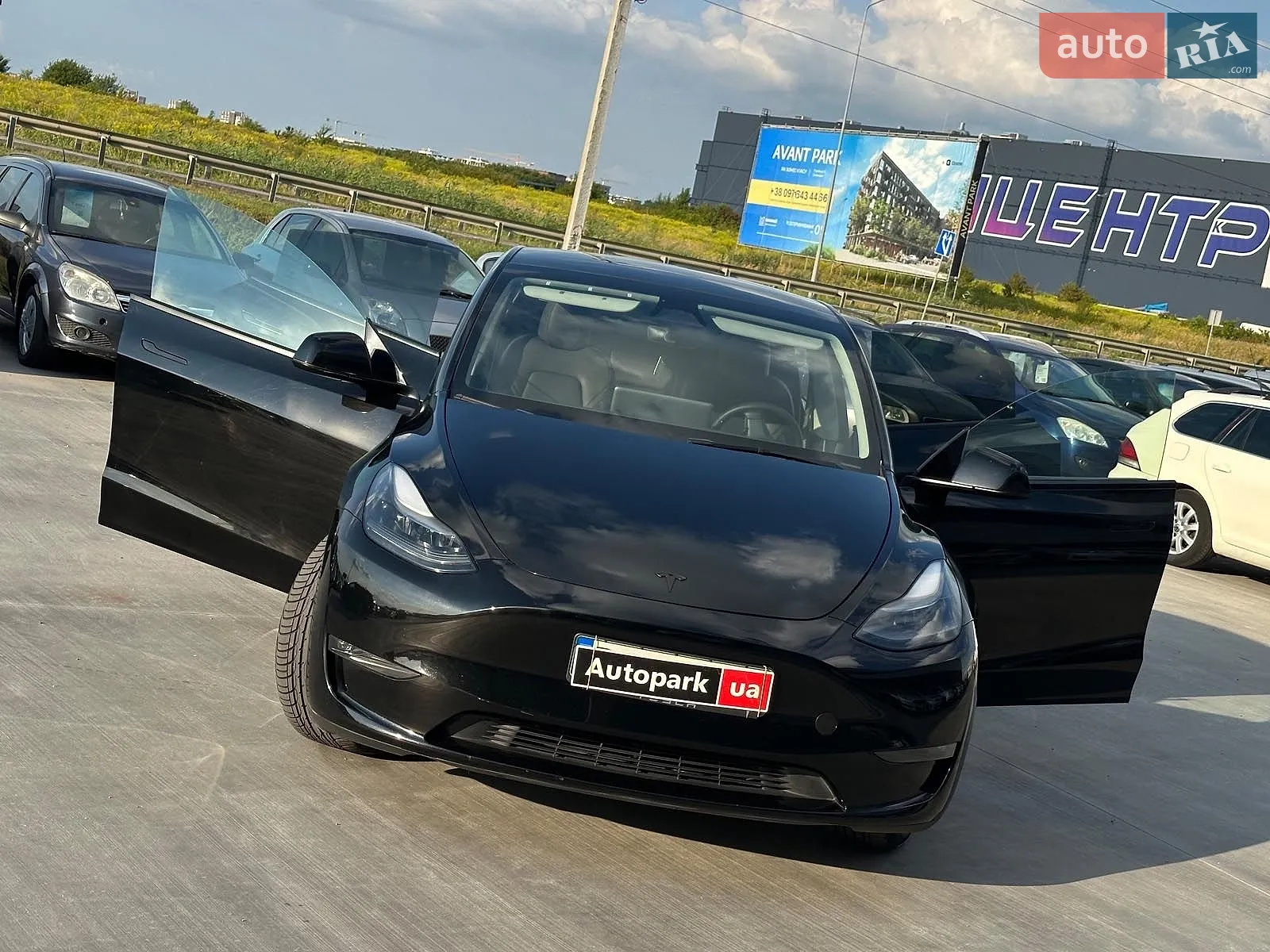 2024 Tesla Model Y - мініатюра 23