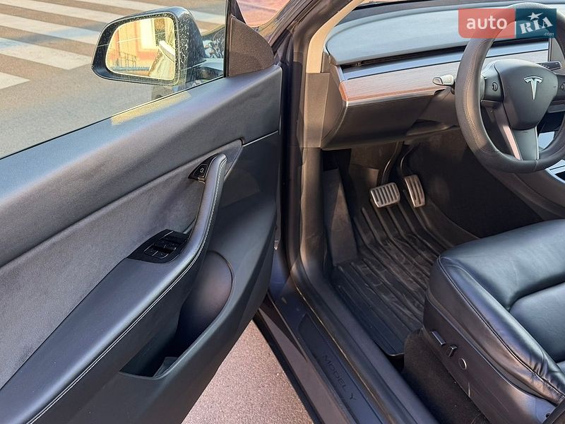 Позашляховик / Кросовер Tesla Model Y 2021 в Одесі