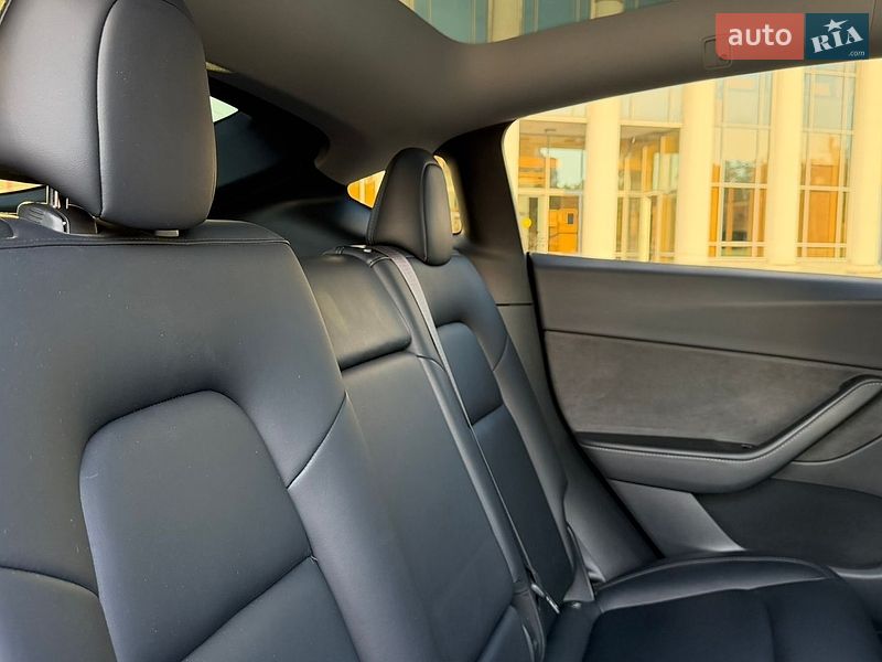 Позашляховик / Кросовер Tesla Model Y 2021 в Одесі