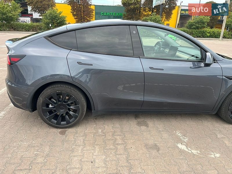 Позашляховик / Кросовер Tesla Model Y 2021 в Житомирі фото 4 Позашляховик / Кросовер Tesla Model Y 2021 в Житомирі