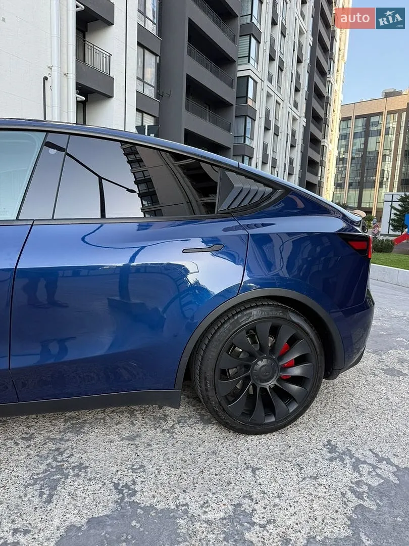 2023 Tesla Model Y - мініатюра 8
