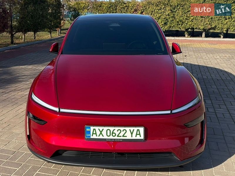 Внедорожник / Кроссовер Tesla Model Y 2025 в Харькове