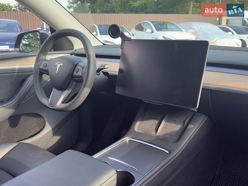 Внедорожник / Кроссовер Tesla Model Y 2024 в Виннице
