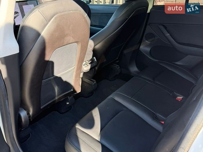 Внедорожник / Кроссовер Tesla Model Y 2020 в Ужгороде фото 6 Внедорожник / Кроссовер Tesla Model Y 2020 в Ужгороде