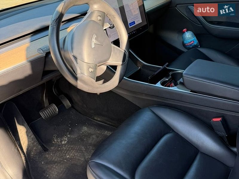Внедорожник / Кроссовер Tesla Model Y 2020 в Ужгороде фото 5 Внедорожник / Кроссовер Tesla Model Y 2020 в Ужгороде