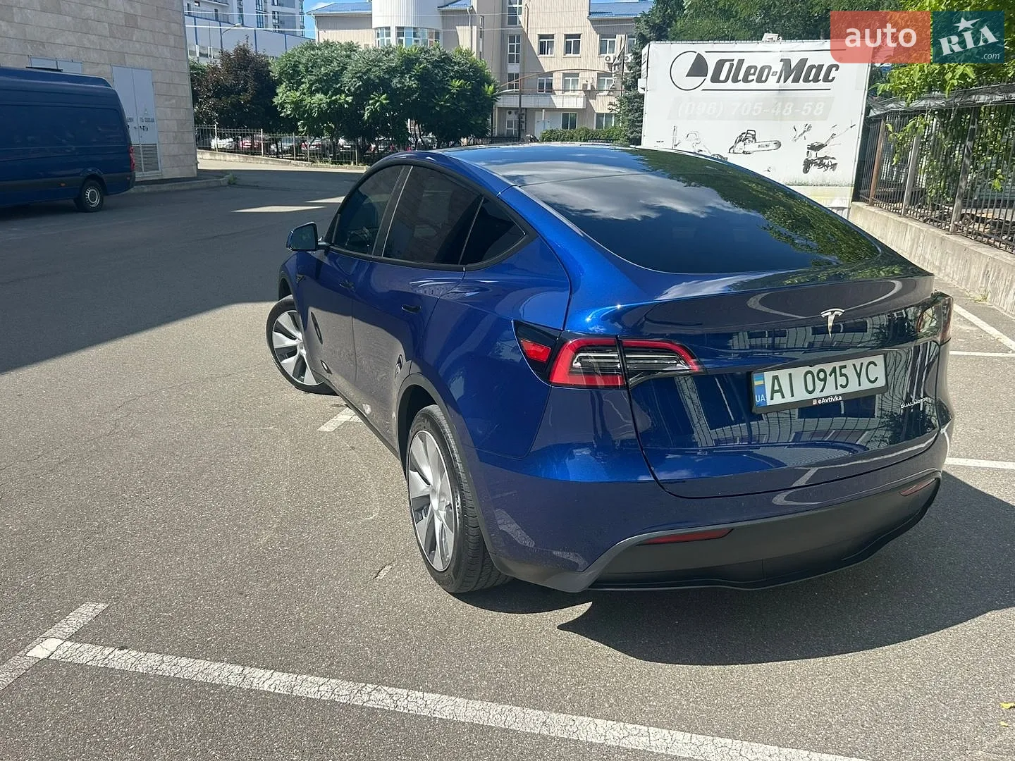 2023 Tesla Model Y - мініатюра 3