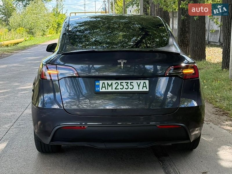 Внедорожник / Кроссовер Tesla Model Y 2024 в Киеве