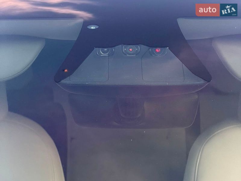Внедорожник / Кроссовер Tesla Model Y 2023 в Самборе фото 34 Внедорожник / Кроссовер Tesla Model Y 2023 в Самборе