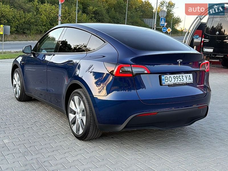 Внедорожник / Кроссовер Tesla Model Y 2023 в Тернополе