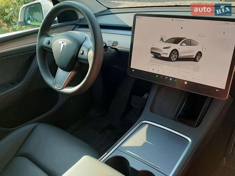 Позашляховик / Кросовер Tesla Model Y 2023 в Тернополі