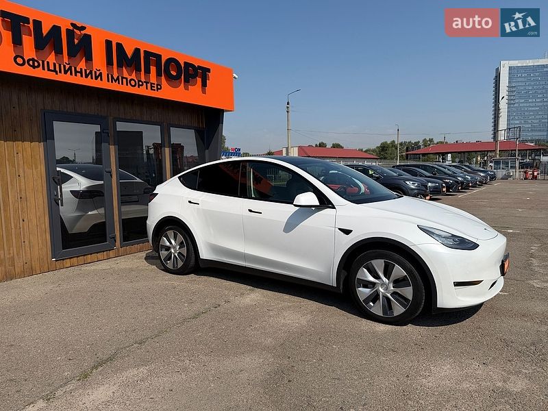 Позашляховик / Кросовер Tesla Model Y 2021 в Києві
