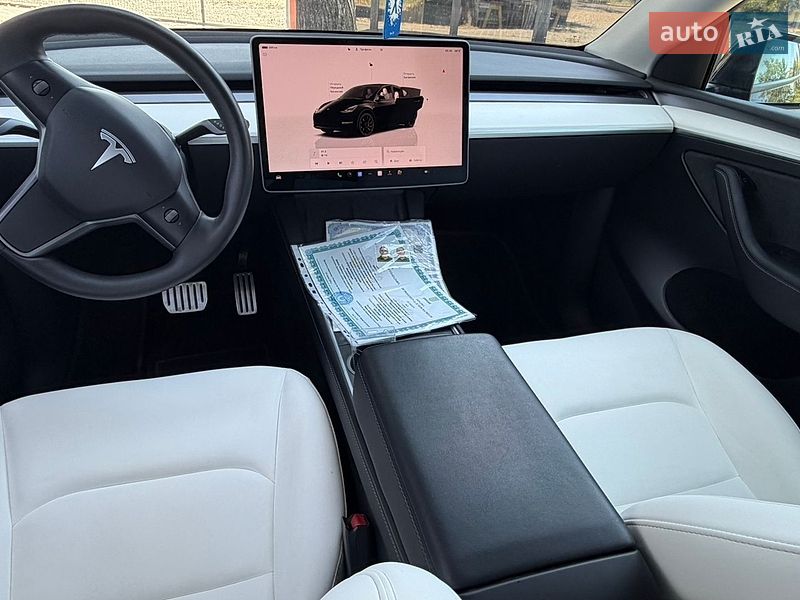 Позашляховик / Кросовер Tesla Model Y 2022 в Чернівцях фото 17 Позашляховик / Кросовер Tesla Model Y 2022 в Чернівцях