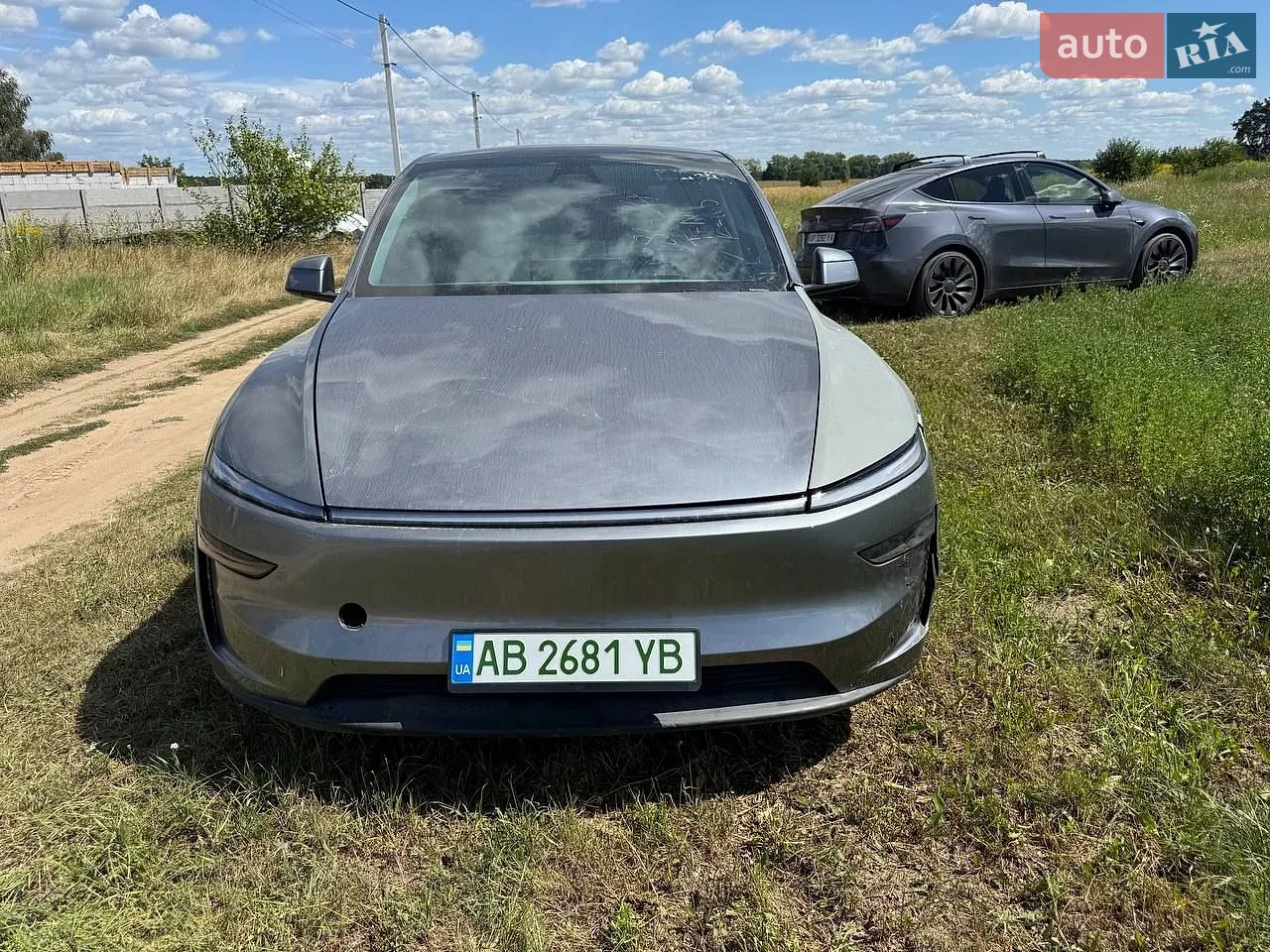 2025 Tesla Model Y - мініатюра 5