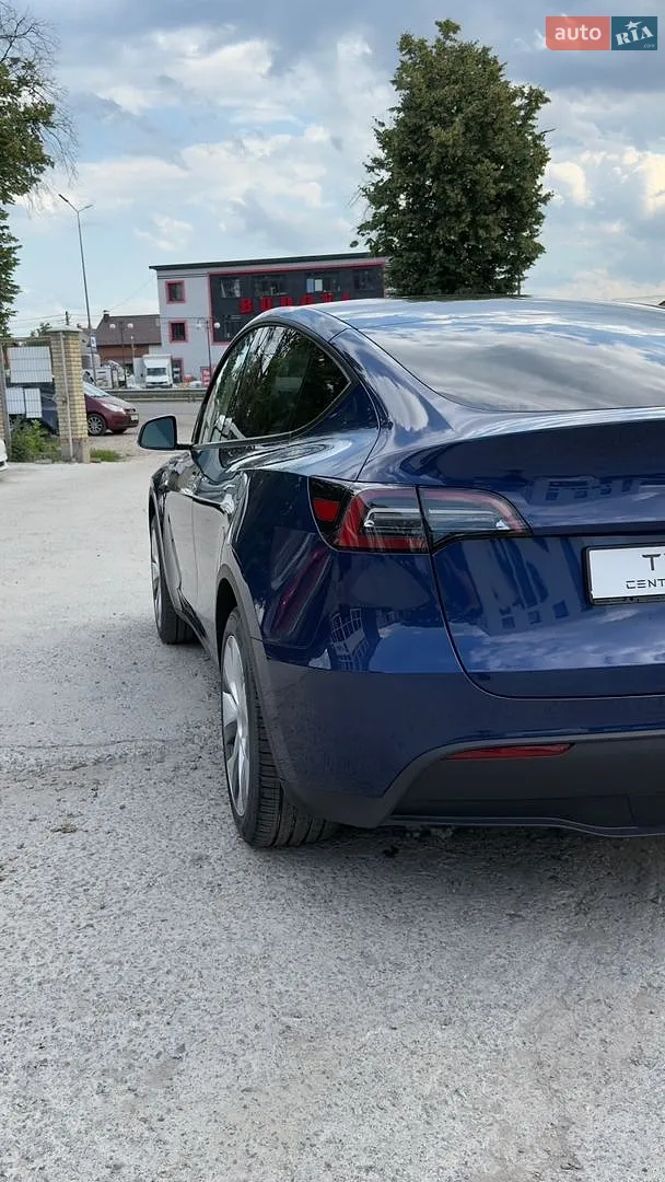 2024 Tesla Model Y - мініатюра 9