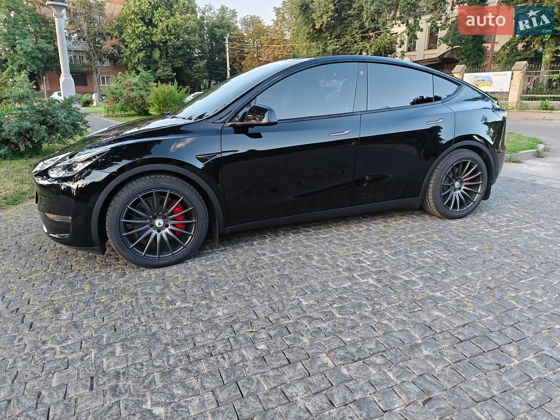 2021 Tesla Model Y - фото 1