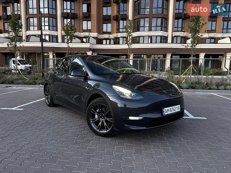 Tesla Model Y