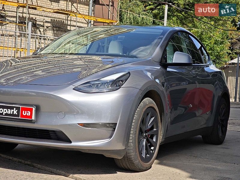 Внедорожник / Кроссовер Tesla Model Y 2025 в Харькове