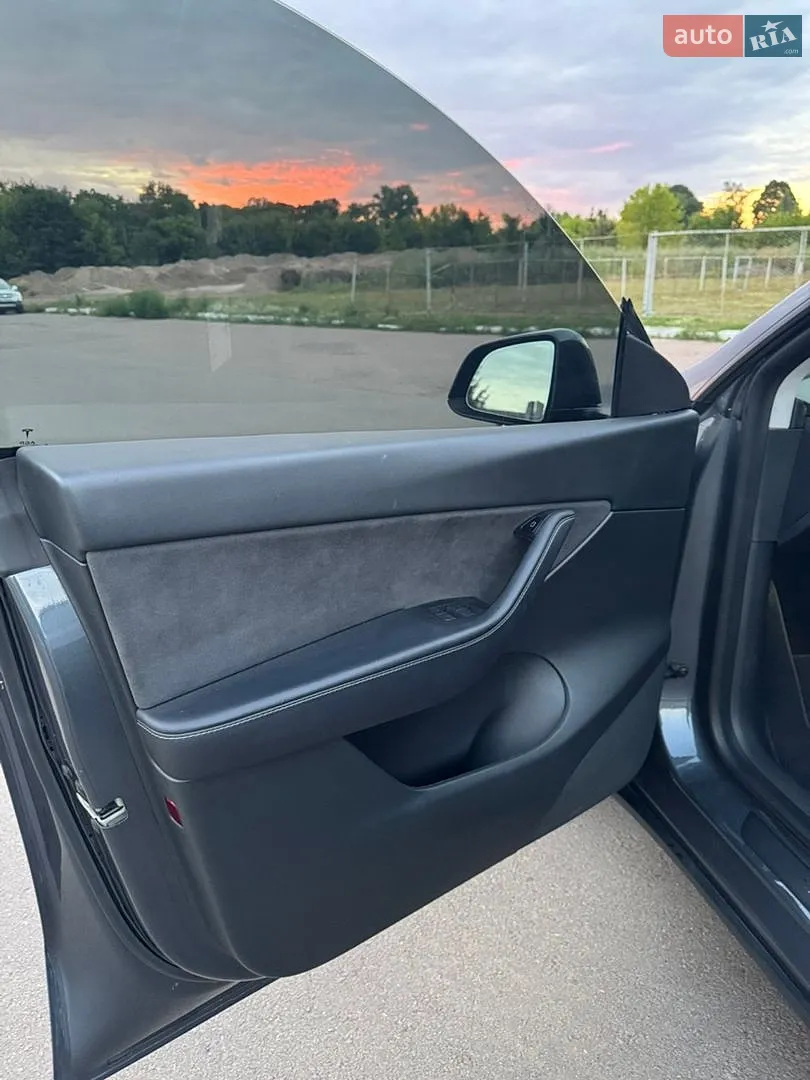 2022 Tesla Model Y - мініатюра 12